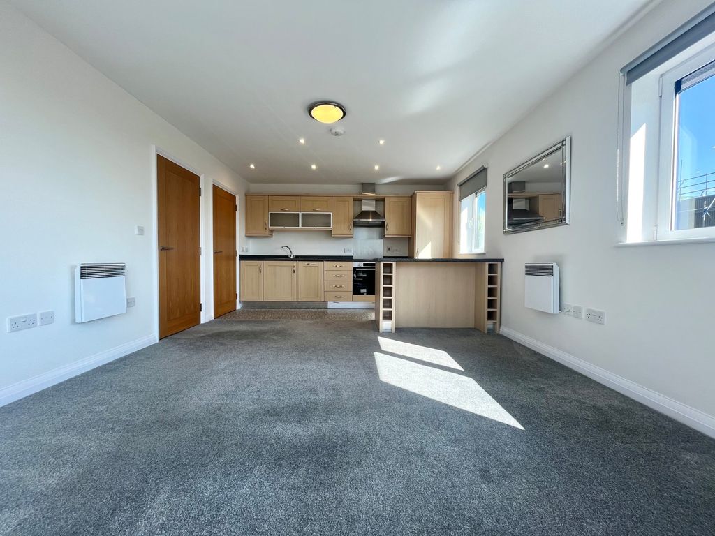Property photo 3 of 18 Picture No. 64