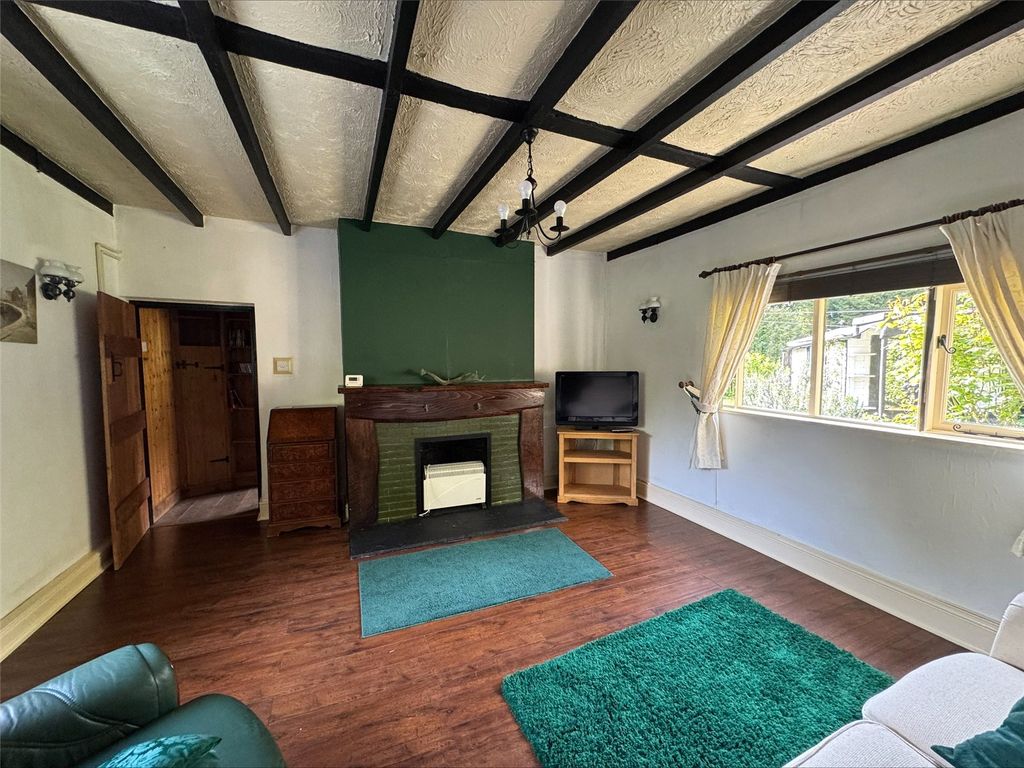 Property photo 3 of 12 Picture No. 10