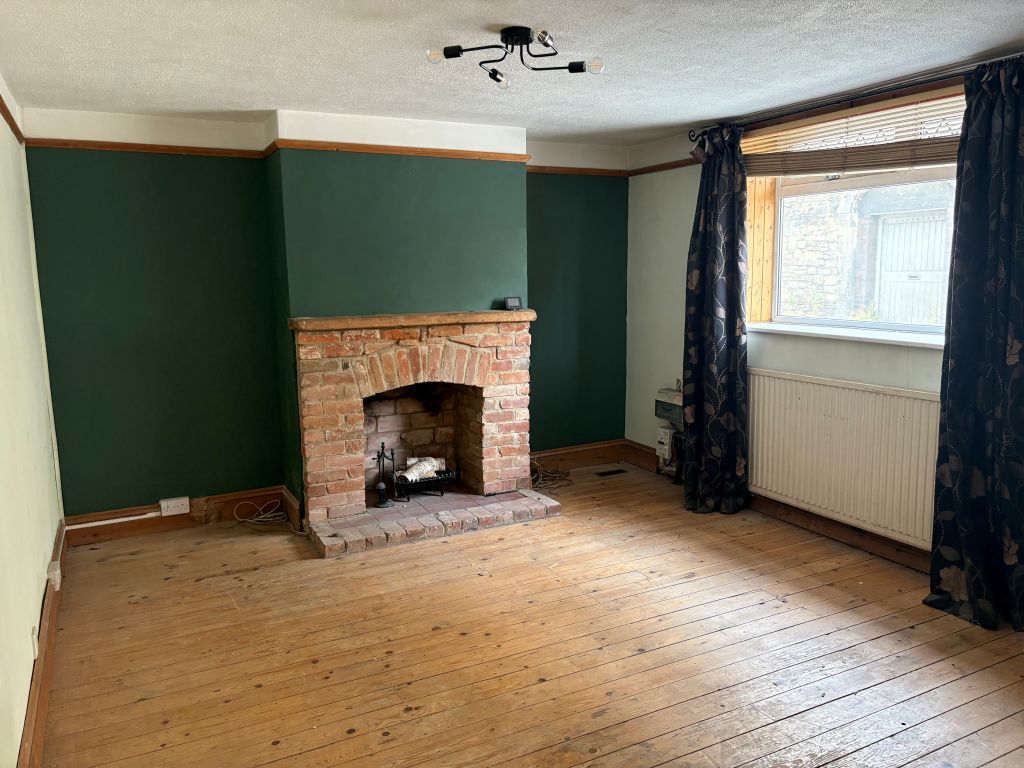 Property photo 3 of 21