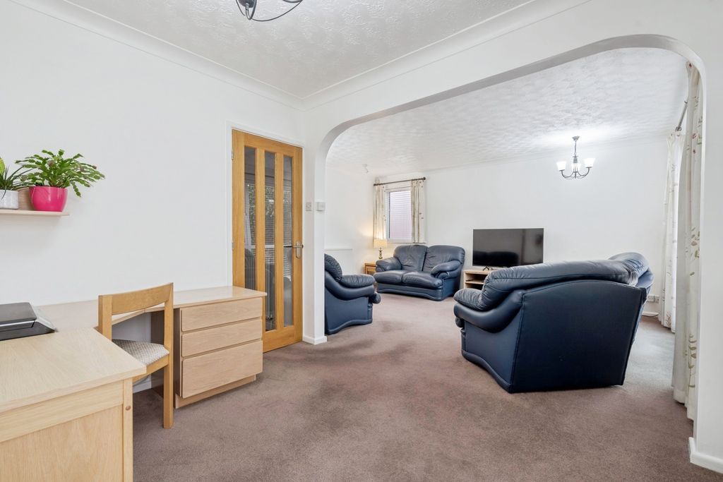 Property photo 2 of 25 Pbox-Img.Jpg
