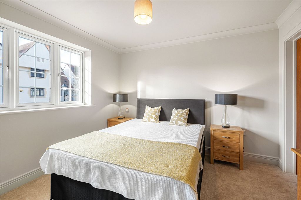 Property photo 2 of 14 Picture No. 77