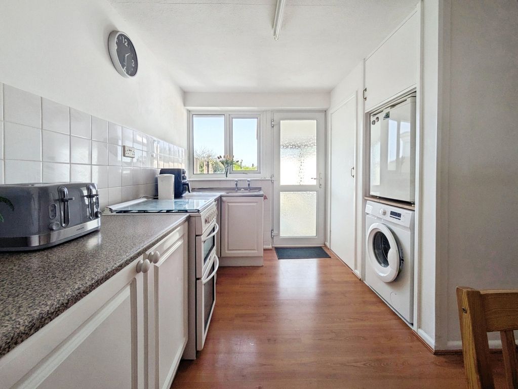 Property photo 3 of 19 Picture No. 09