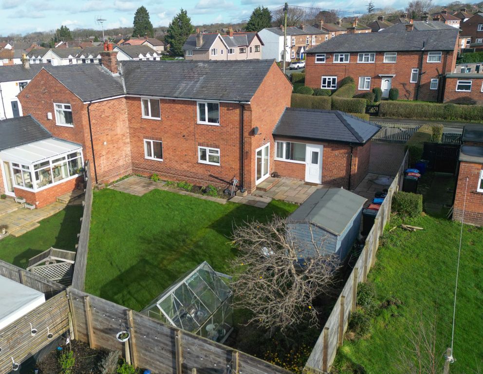 Property photo 2 of 27