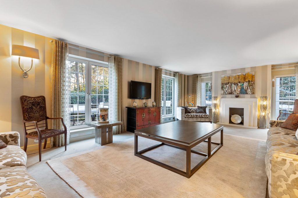 Additional image 4 of 5 bed detached house for salePine Coombe, Croydon CR0