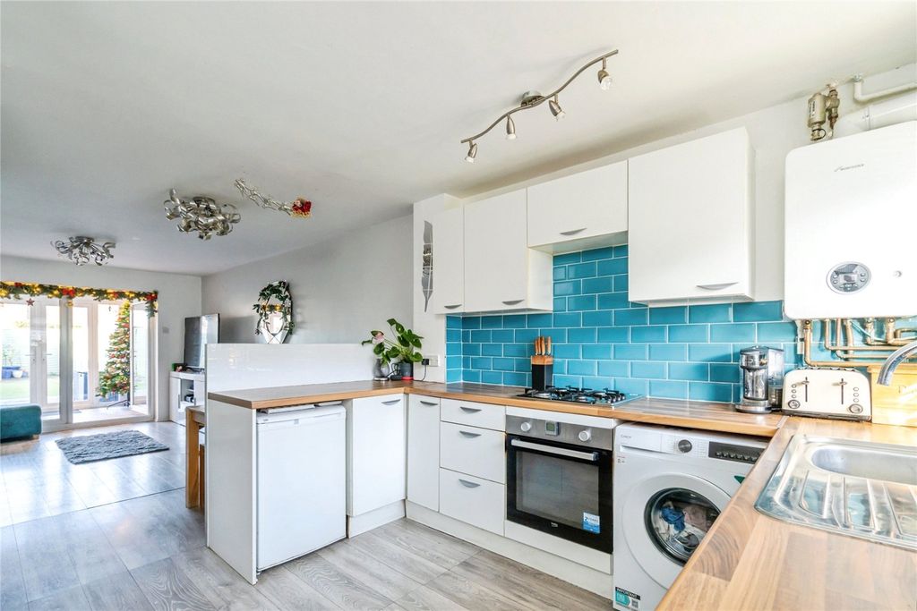 Property photo 2 of 16 Picture No. 01