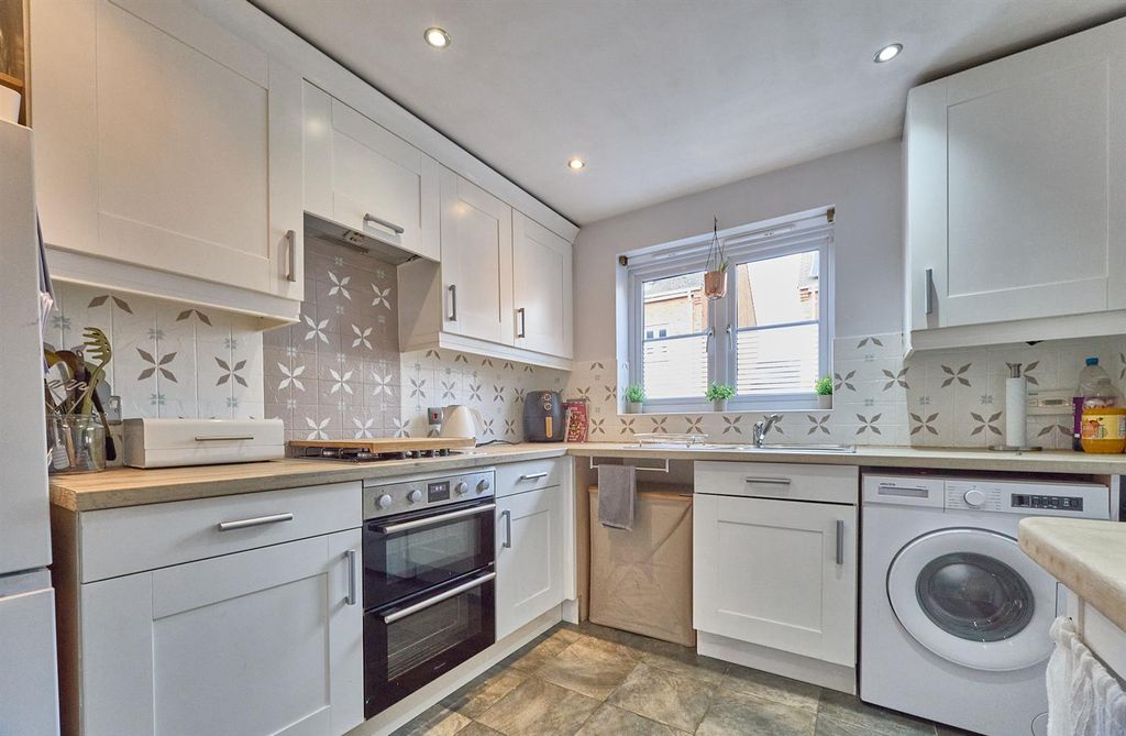 Property photo 3 of 18 Kitchen To Front