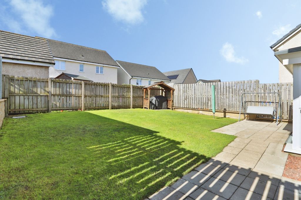 Property photo 3 of 17 Rear Garden