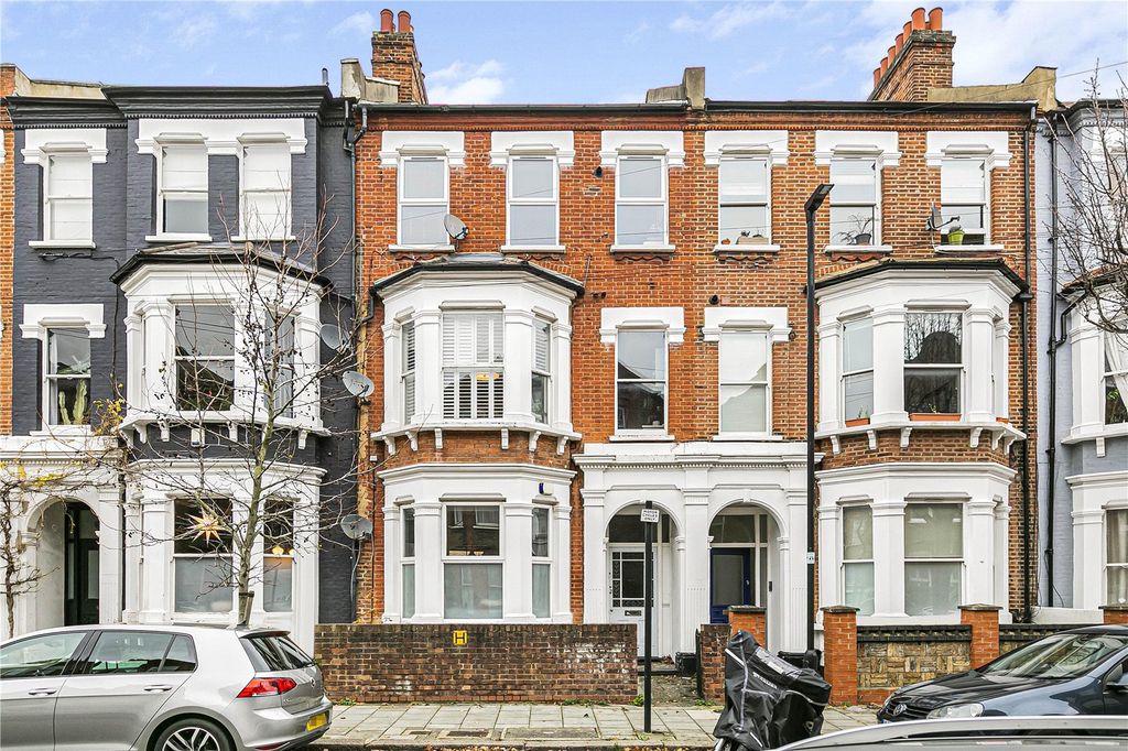 Property photo 1 of 10 Exterior