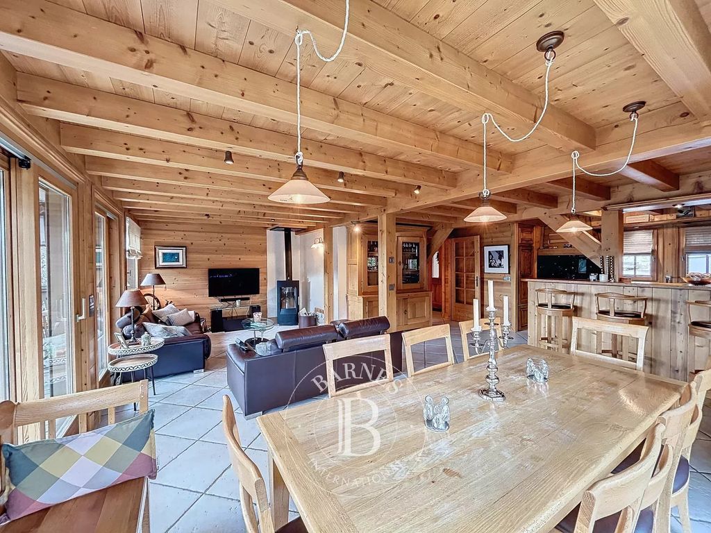 Property photo 1 of 44