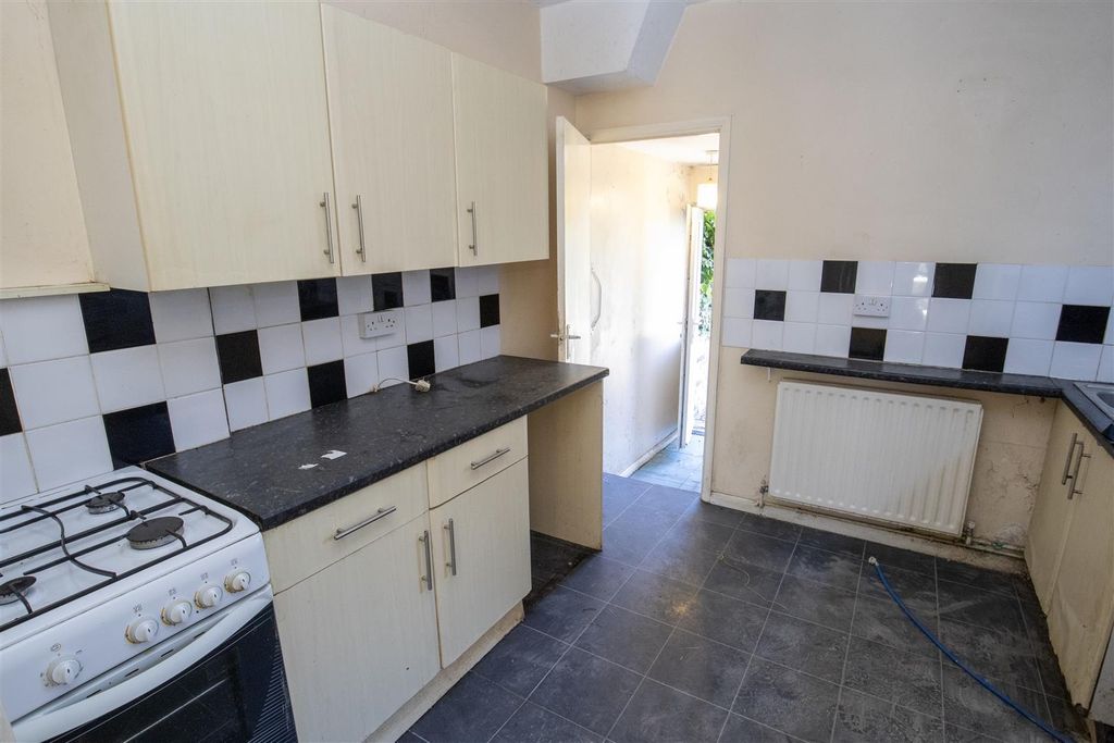 Property photo 2 of 9