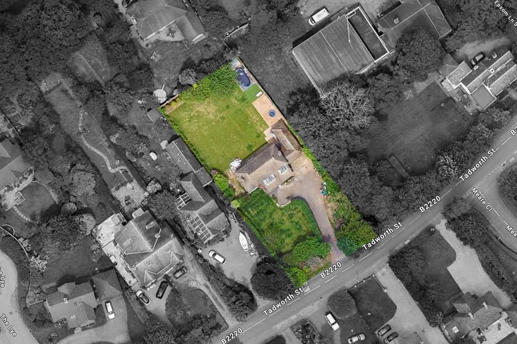 Property photo 3 of 27