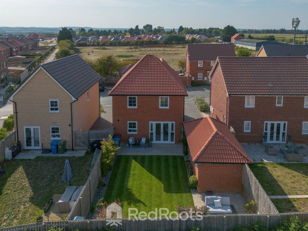 Property photo 2 of 33 4266122