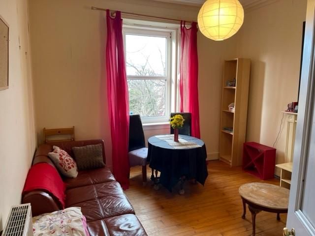 Property photo 2 of 7 Lounge