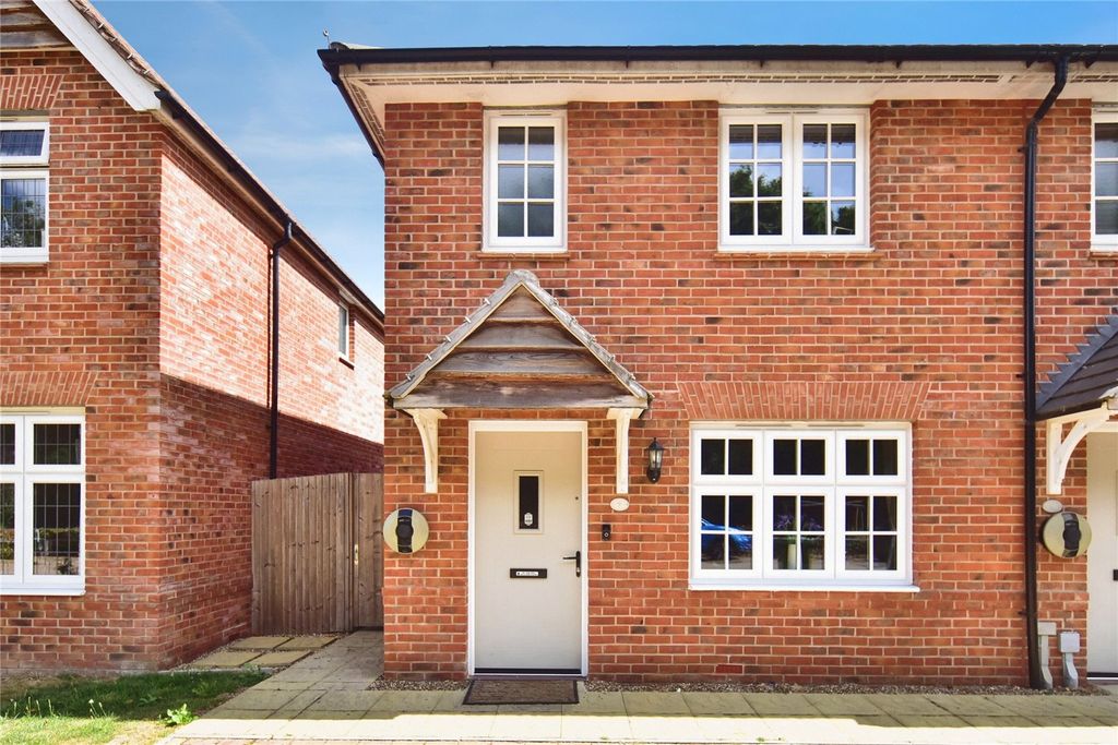 Property photo 1 of 19 Picture No. 04