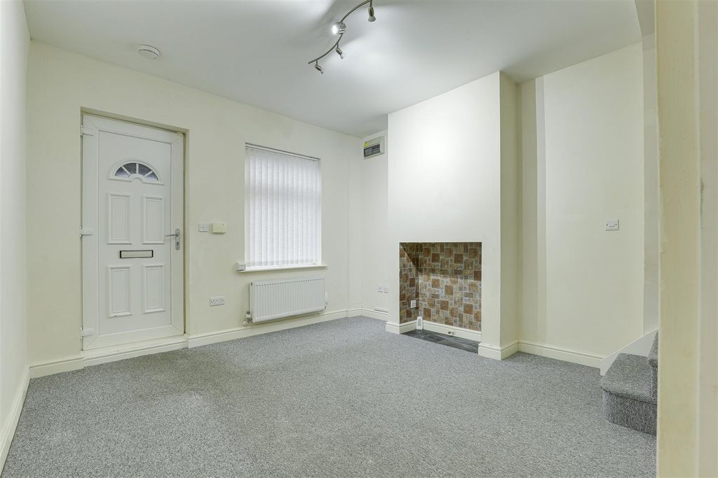 Property photo 2 of 11 01.Jpg