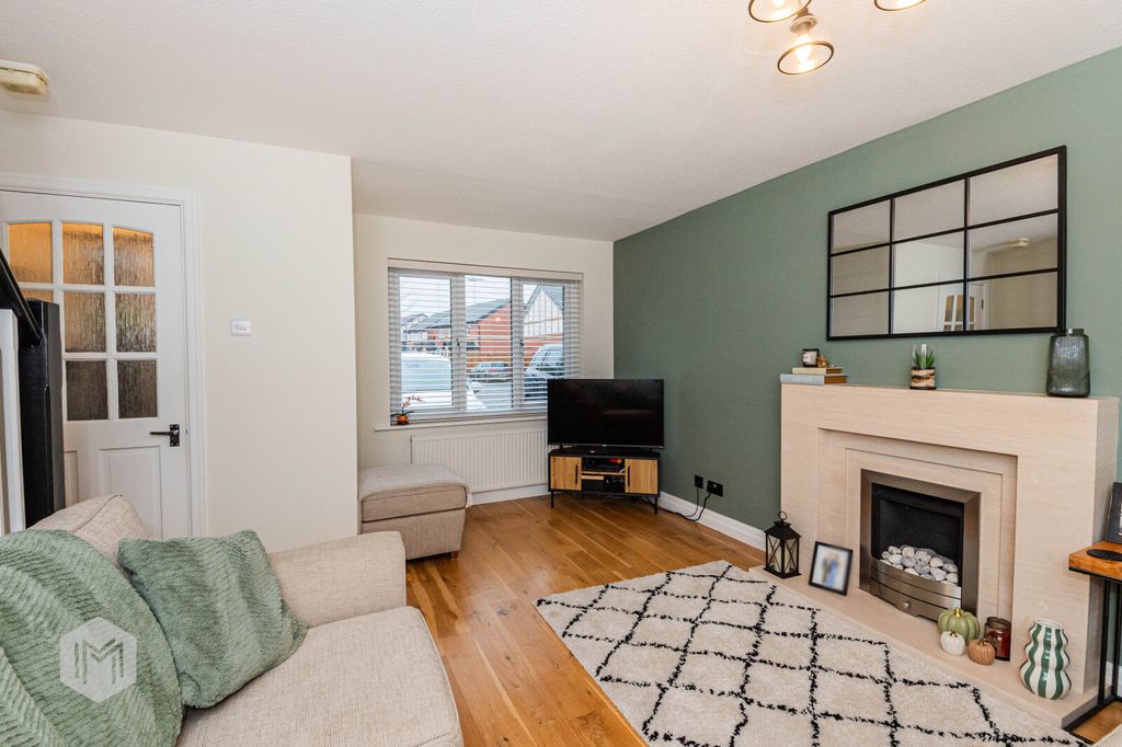 Property photo 2 of 16 Picture No. 26