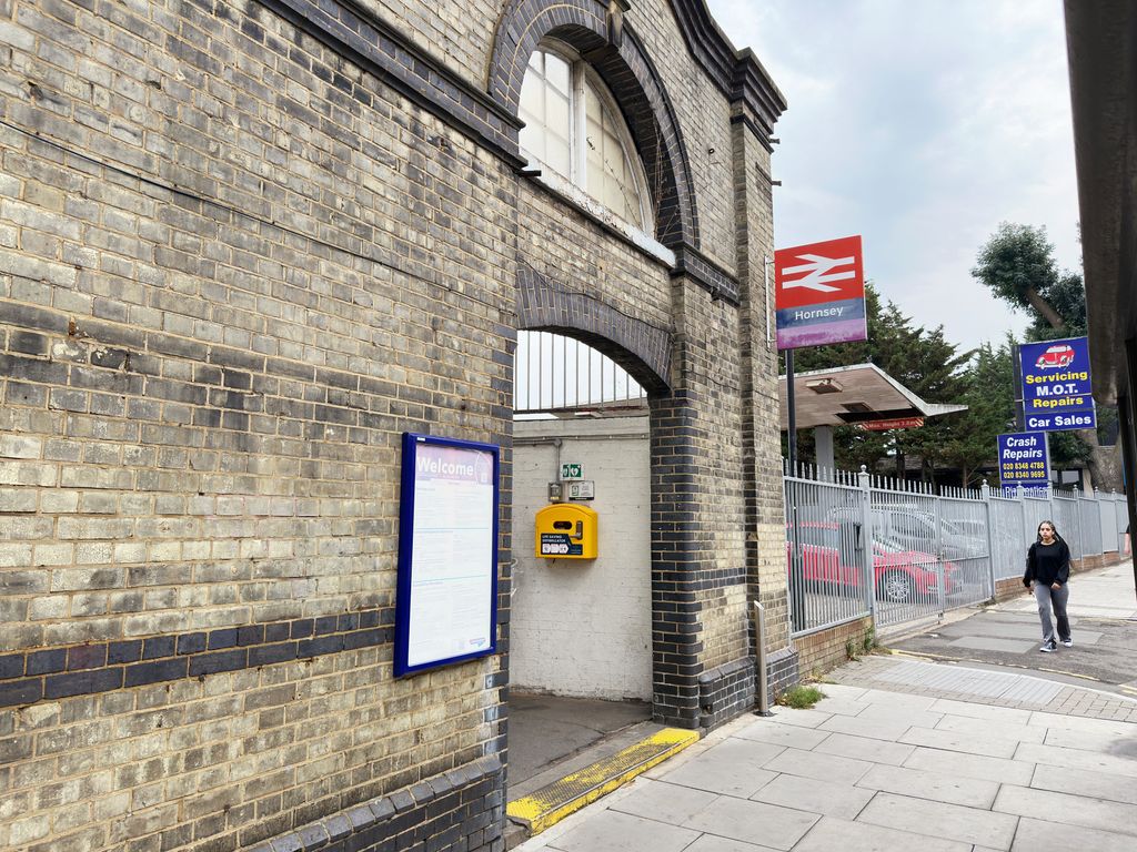 Property photo 3 of 20