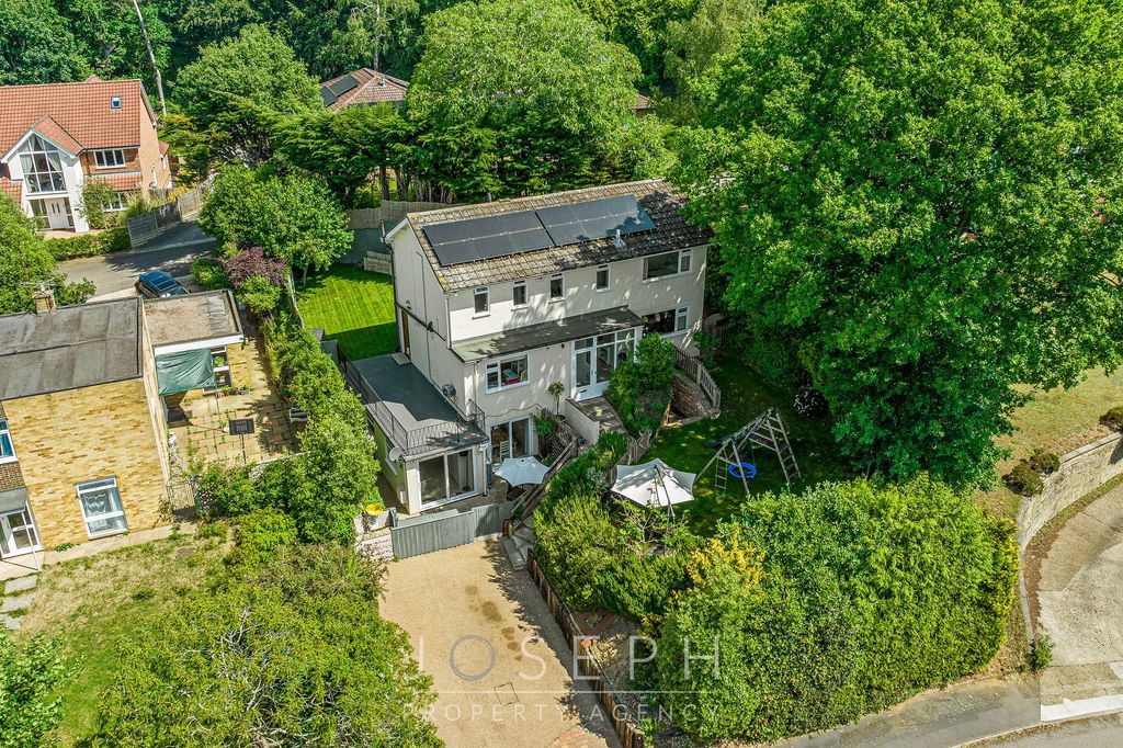 Property photo 1 of 36