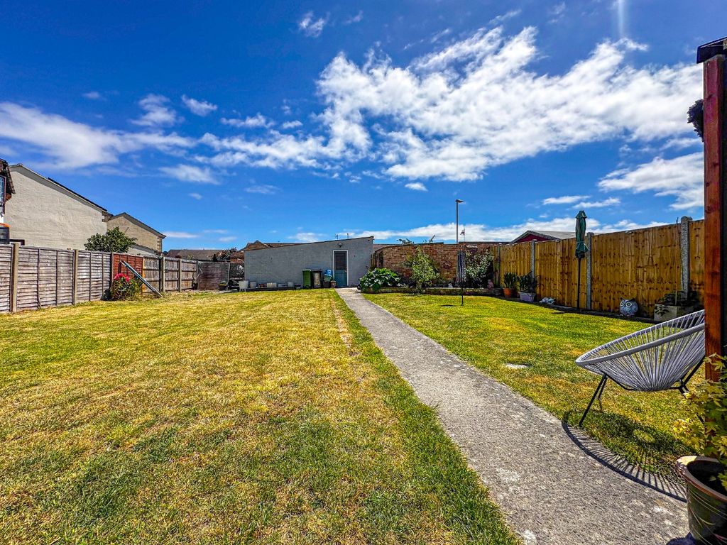 Property photo 3 of 22 5217105