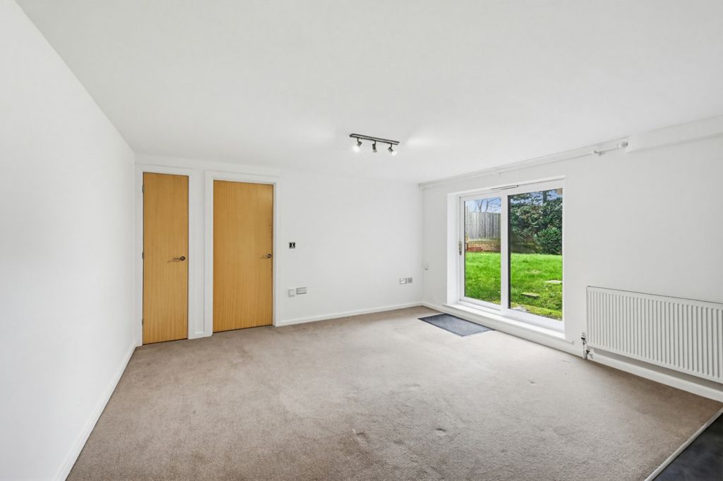 Property photo 3 of 12 Picture No. 02