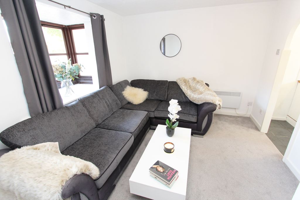 Property photo 2 of 8 Img_7294A