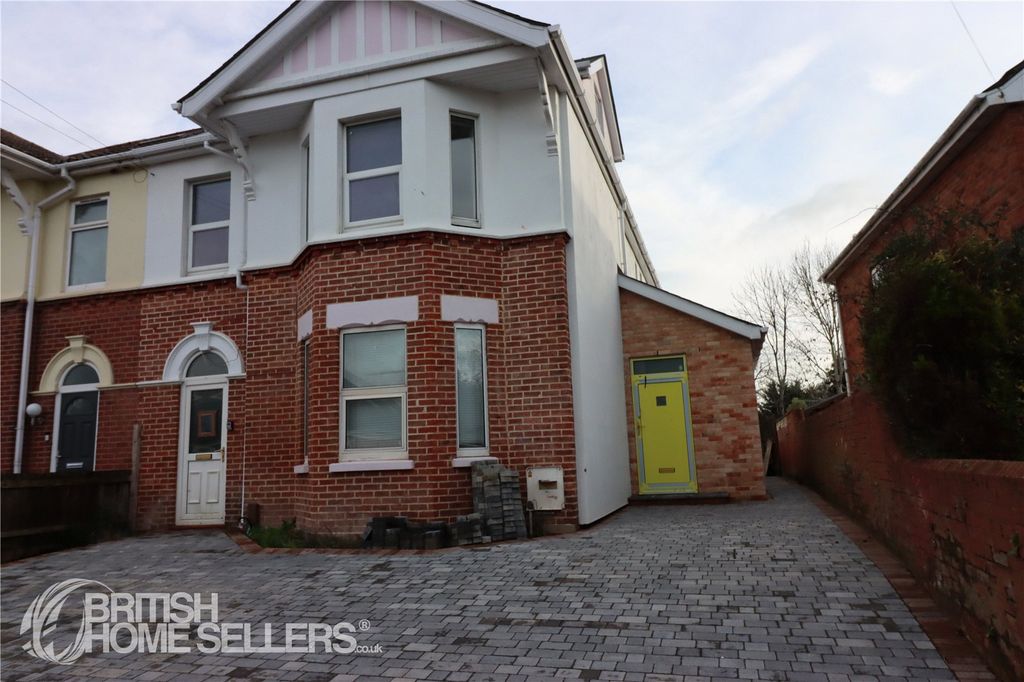 Property photo 1 of 17 Picture No. 19