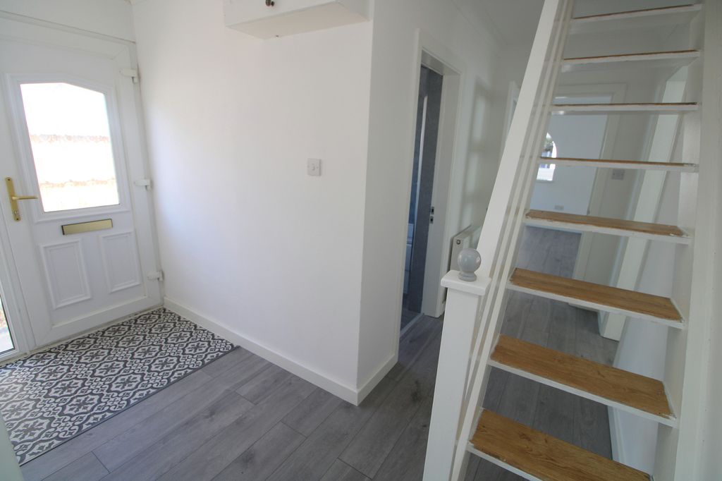 Property photo 3 of 30