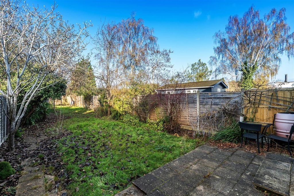 Property photo 2 of 13 10-Raymead-Way-25.Jpg