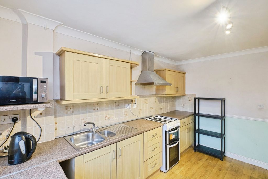 Property photo 2 of 20 Pbox-Img.Jpg