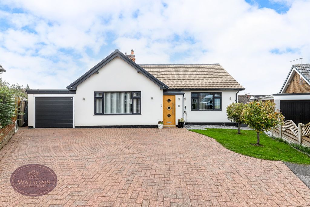 Property photo 1 of 27