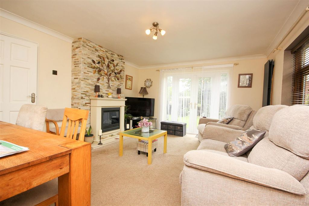 Property photo 3 of 17 Img_2246.Jpg