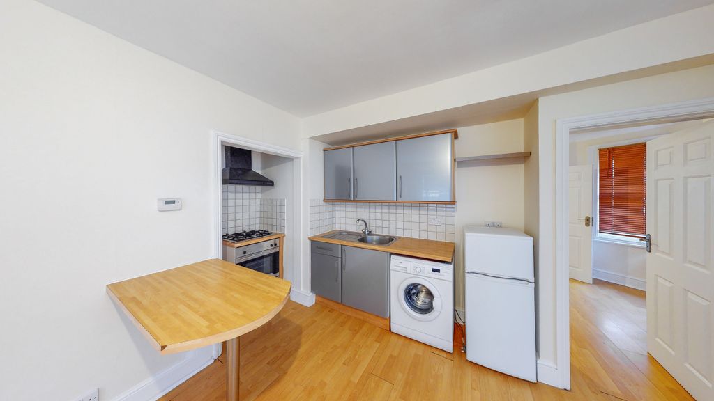 Property photo 1 of 17 167-High-Street-10152020_073941