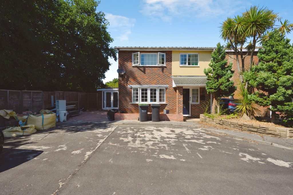 Property photo 1 of 20