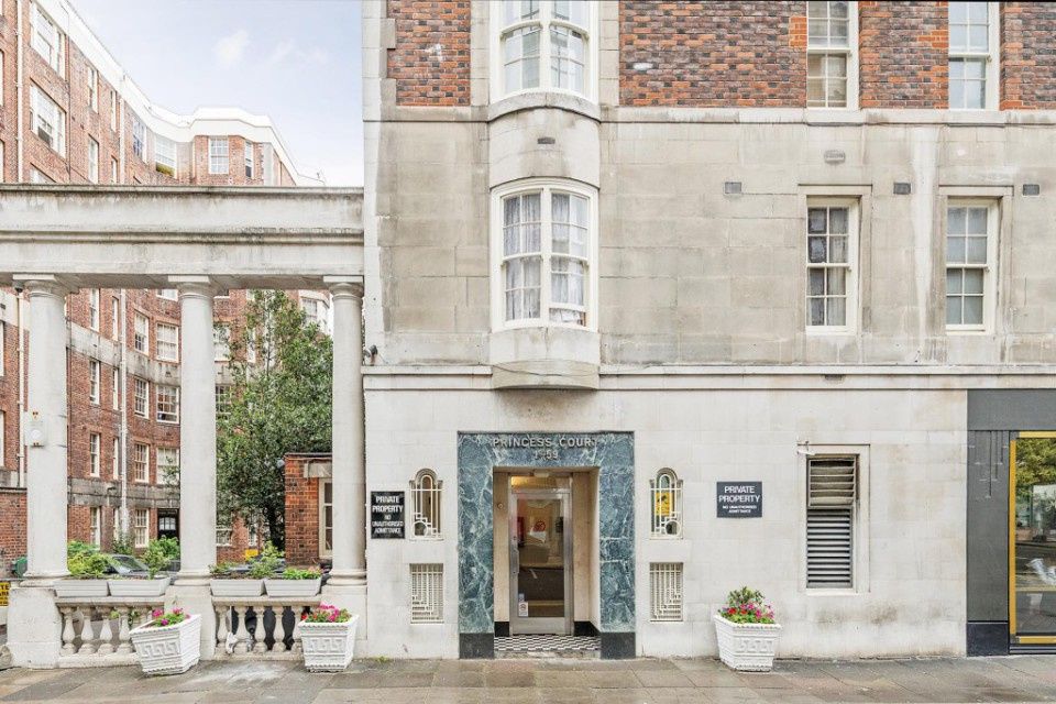 Property photo 1 of 9