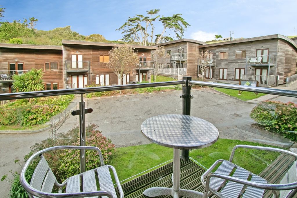 Property photo 3 of 19 Pbox-Img.Jpg
