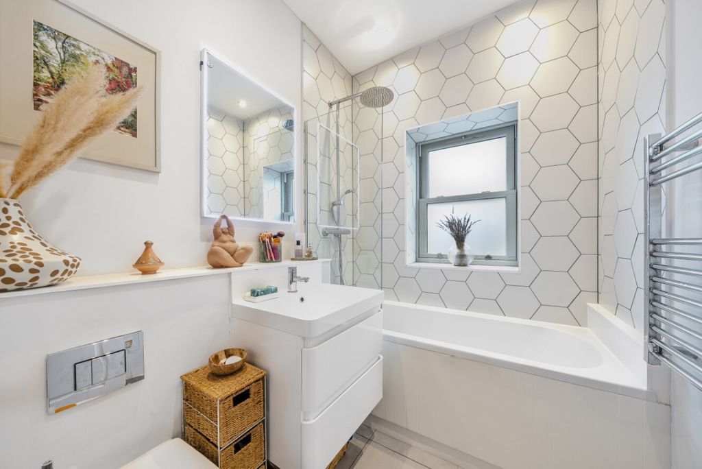 Property photo 1 of 6 1137479 (6)