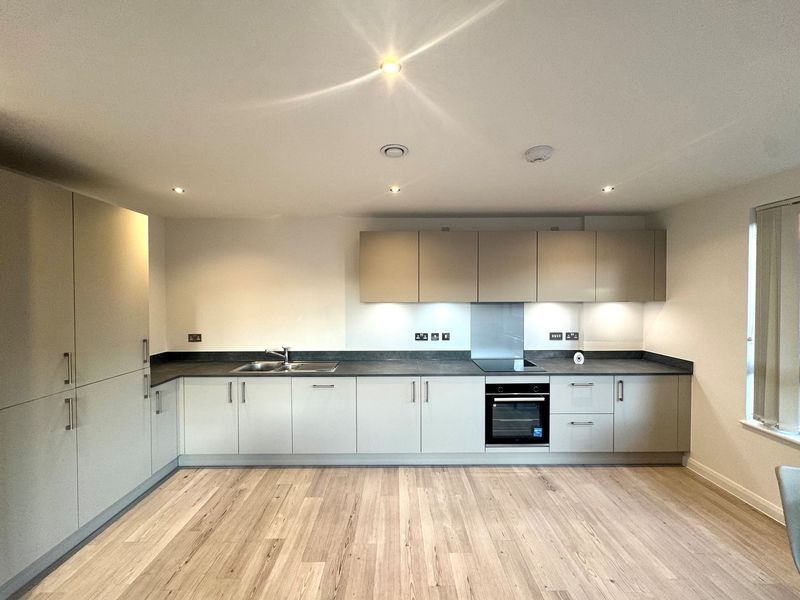 Property photo 3 of 9 Photo 7