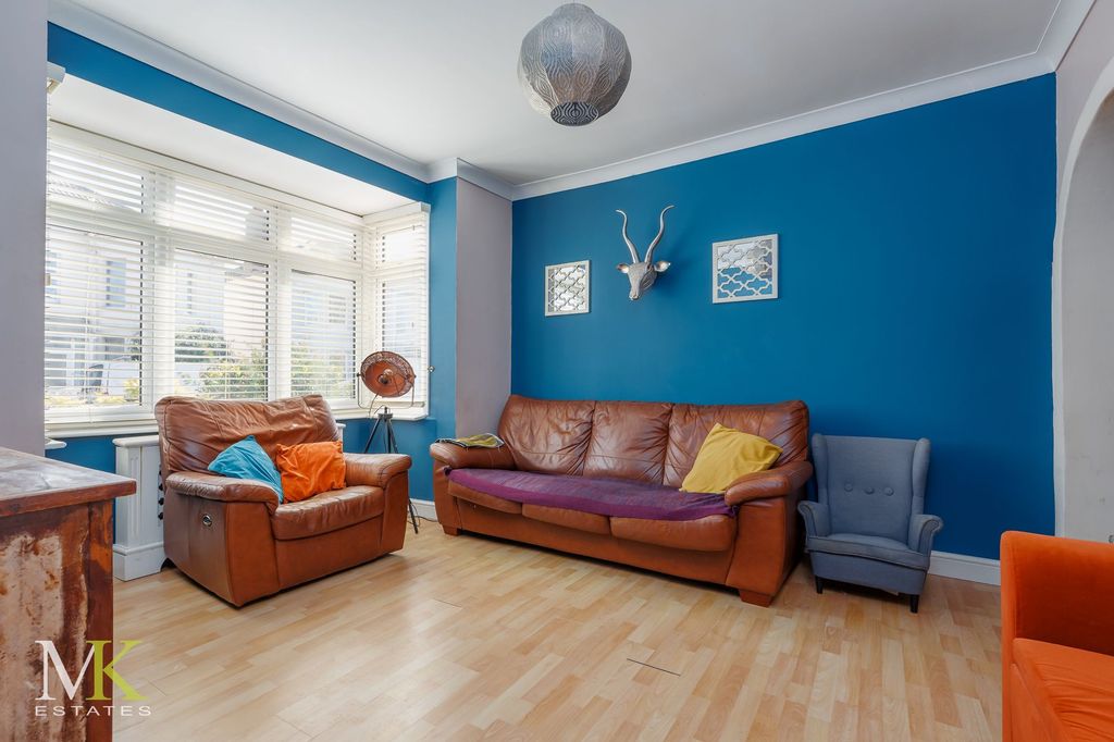 Property photo 2 of 15
