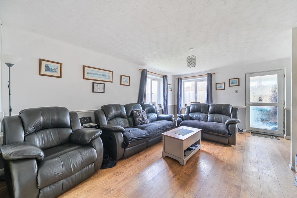 Property photo 2 of 19 1409471-10-6989F80752690