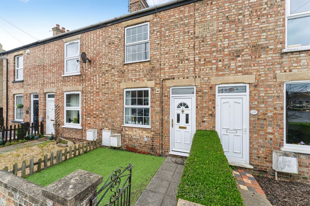 Property photo 1 of 20