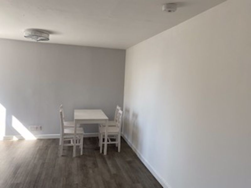 Property photo 3 of 10 Photo 11