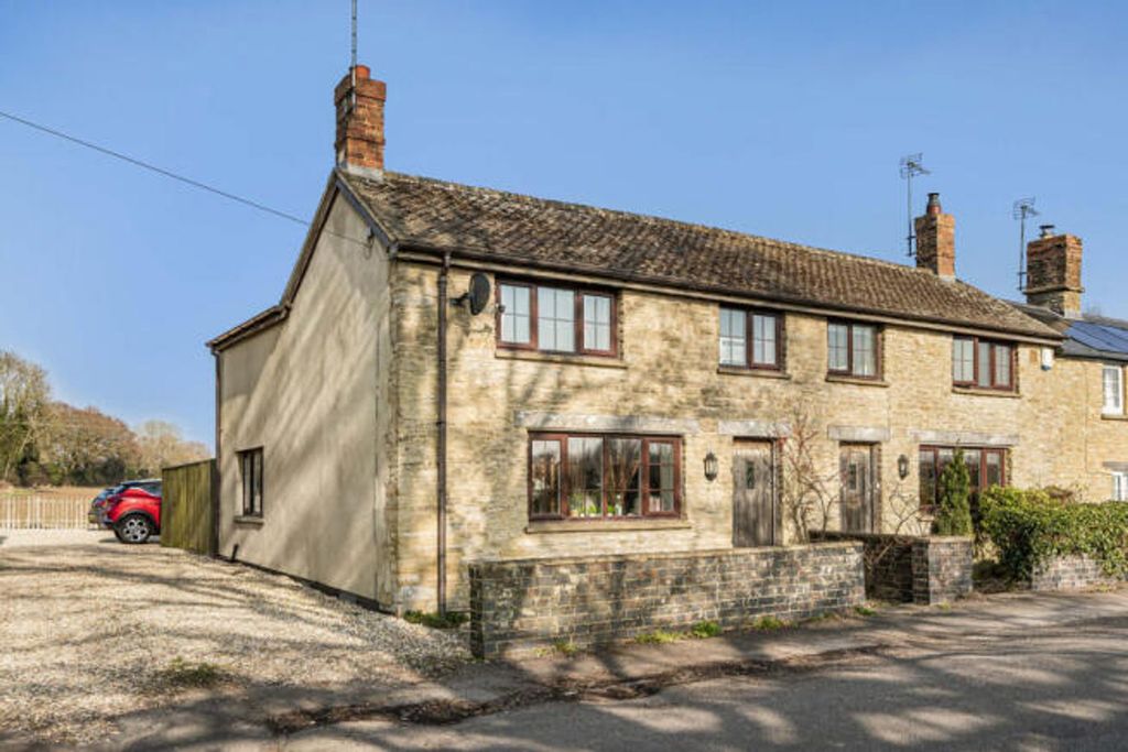 Property photo 1 of 11