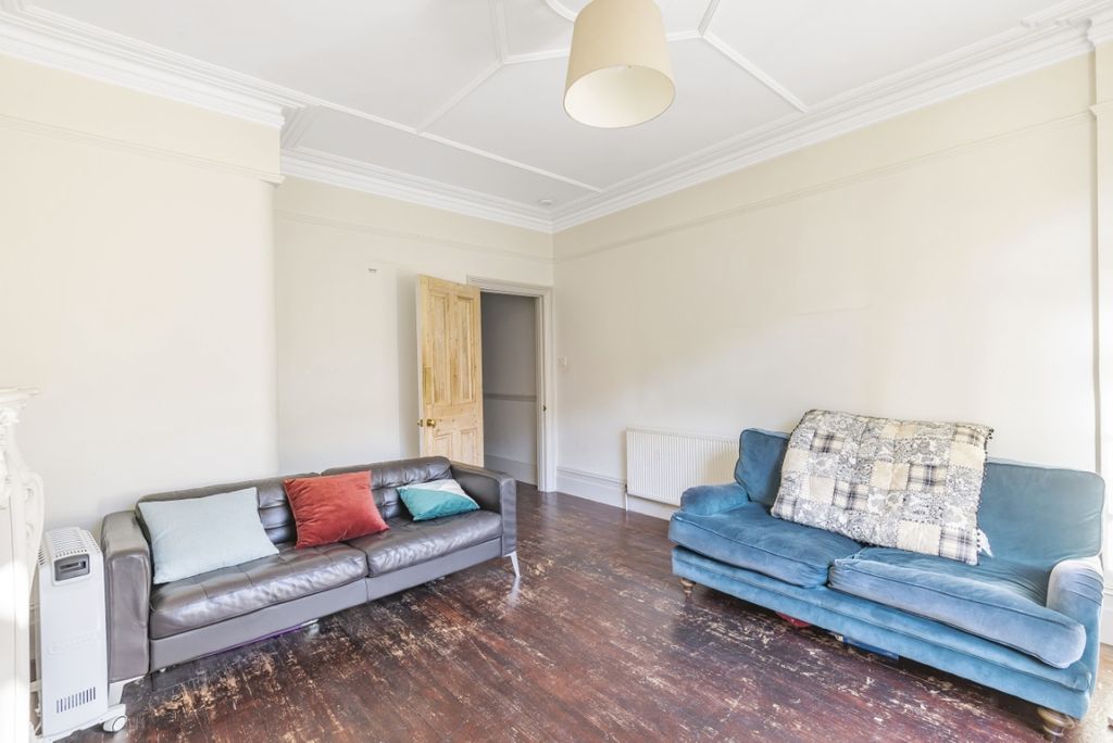 Property photo 3 of 12 887306 (2)