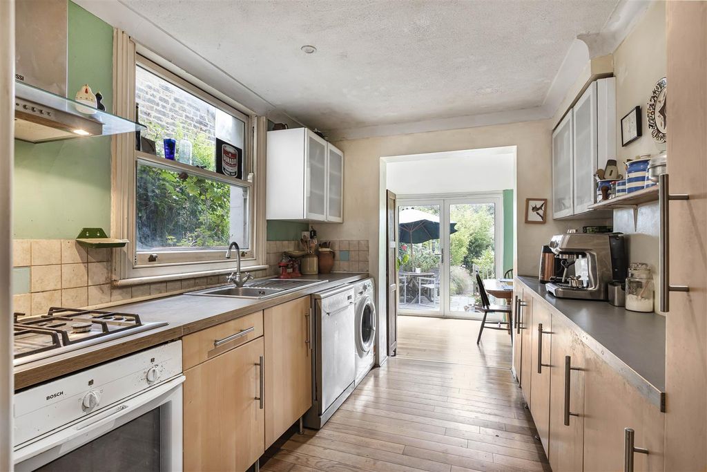 Property photo 3 of 47 3