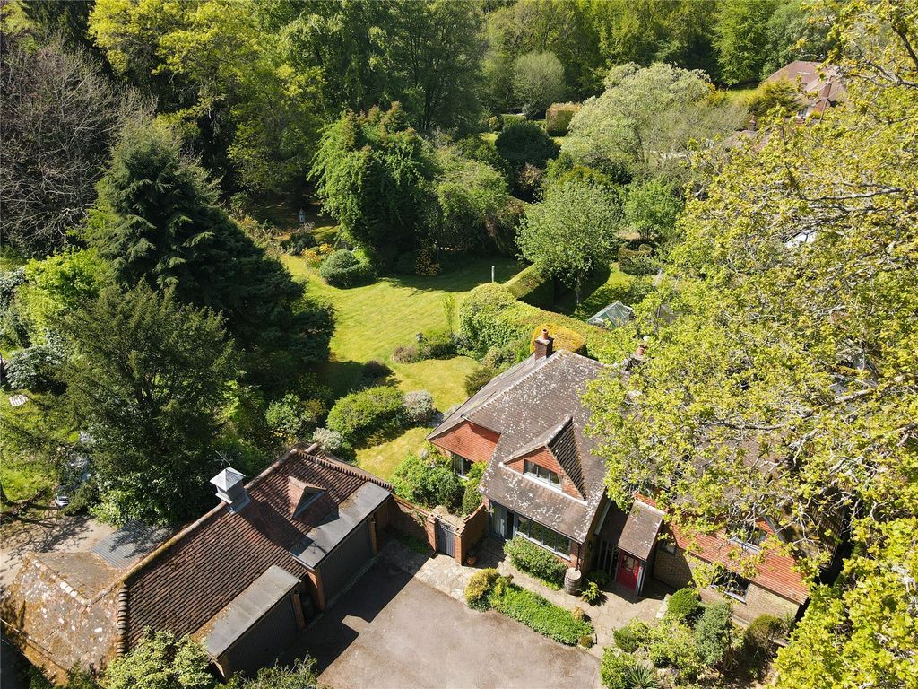 Property photo 2 of 57 Picture No. 06