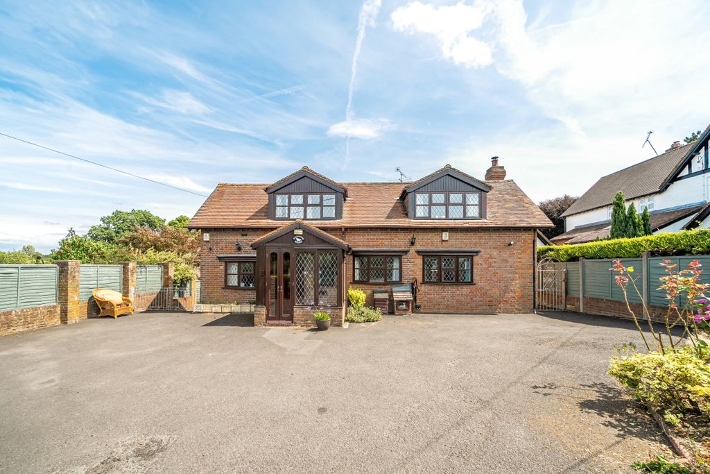 Property photo 1 of 11 1326657-33-68754B...