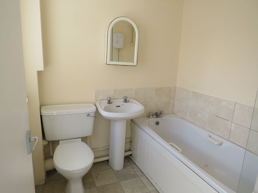 Property photo 2 of 10 View