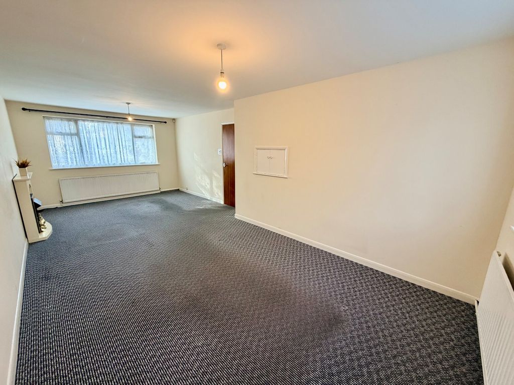 Property photo 2 of 11 Picture No. 02