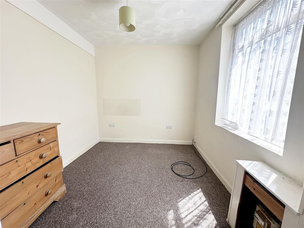 Property photo 3 of 9 Img_1374.Jpg