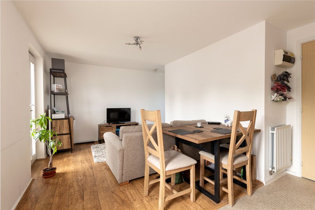 Property photo 2 of 14 Picture No. 04
